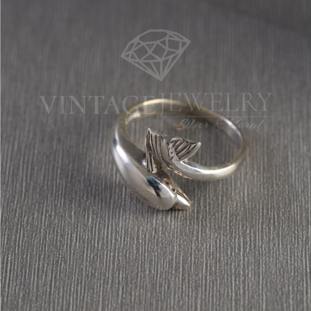 Vintage 925 Sterling Silver dolphin ring